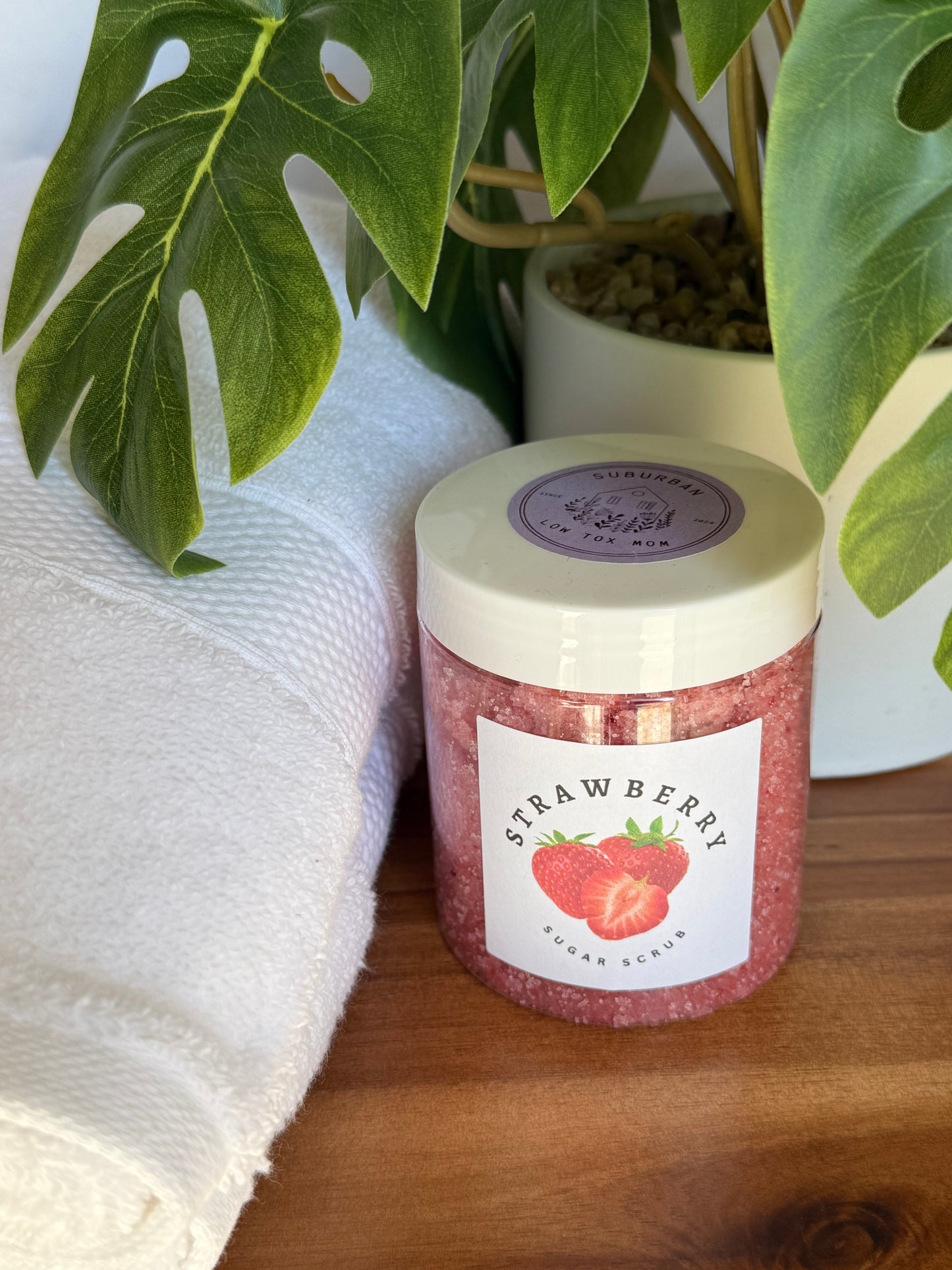 Large Strawberry Sugar Scrub 8oz
